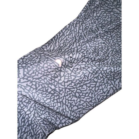 Air Jordan 3/4 Leggings - Picture 3 of 4